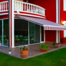 Beyaz, Kırmızı, Çizgili Kasetli Tente