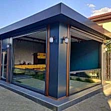 Zip Perde: Otomatik Dikey Model, Füme Açık Hali